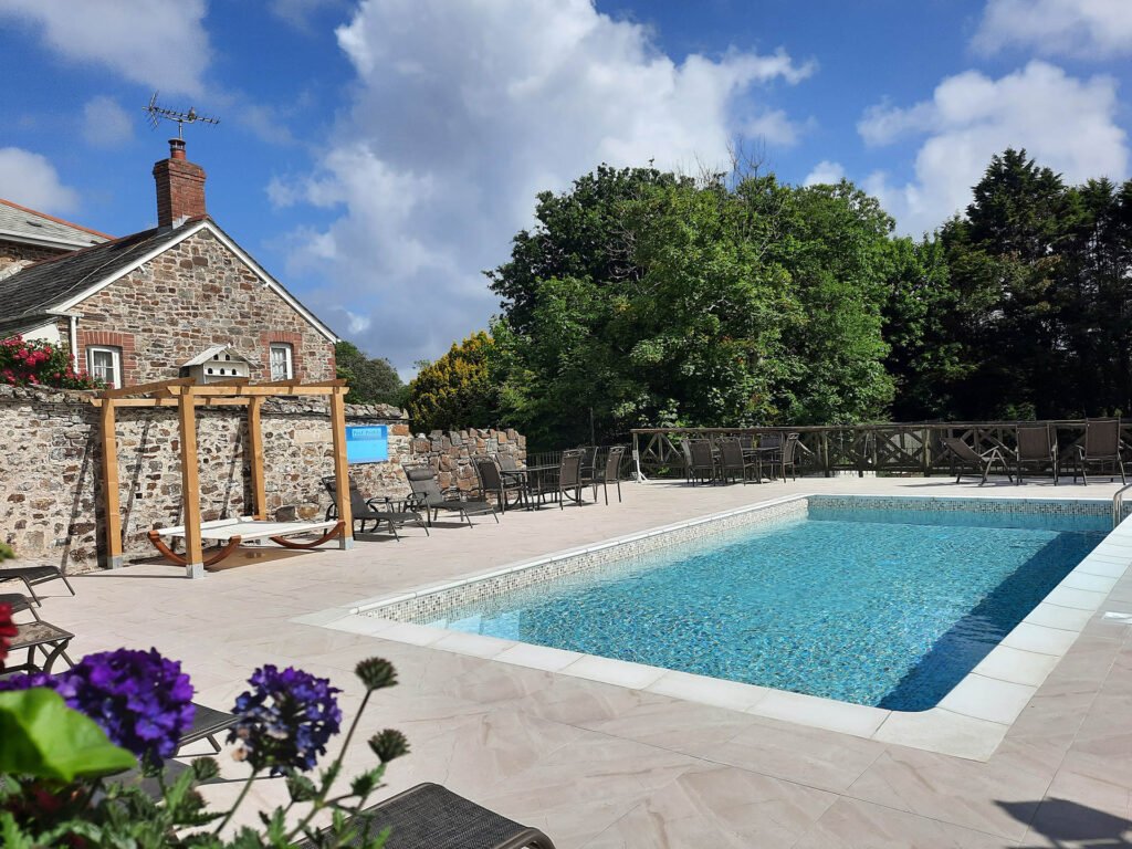 Broomhill Manor Holiday Cottages