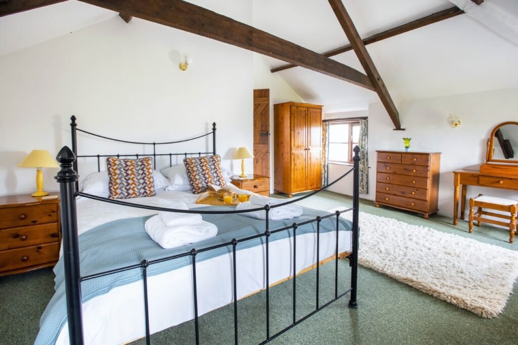 Woodlands Manor Farm